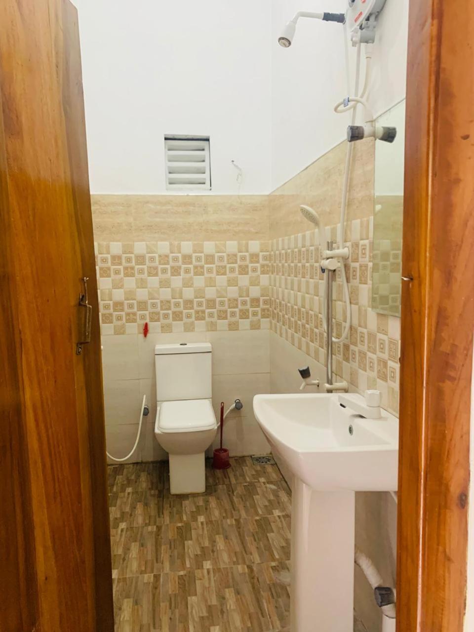 ארוגם Zimbay Guest House מראה חיצוני תמונה