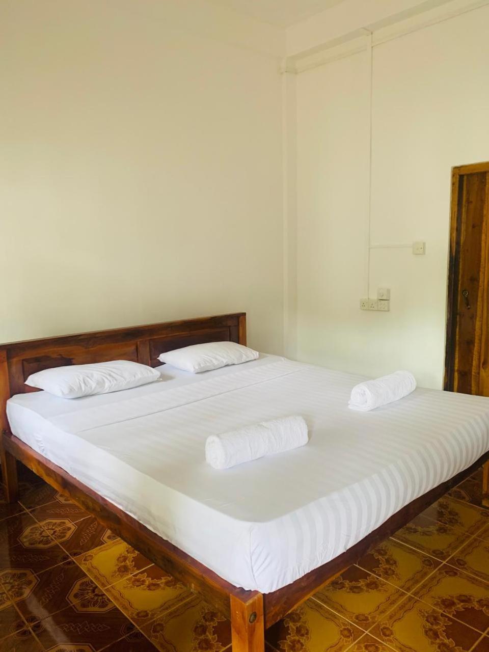 ארוגם Zimbay Guest House מראה חיצוני תמונה