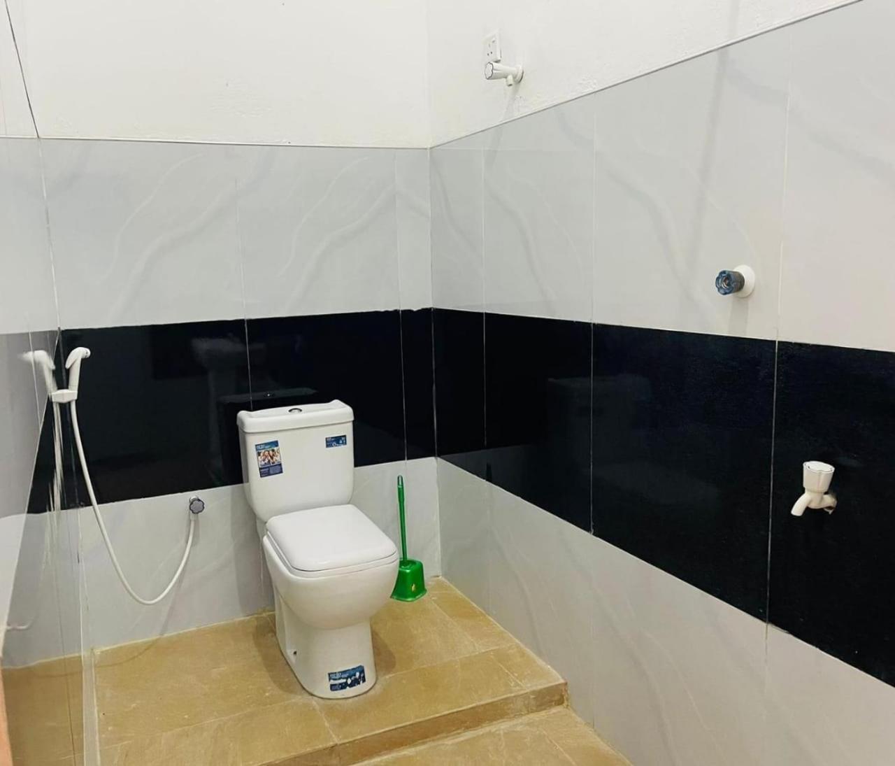 ארוגם Zimbay Guest House מראה חיצוני תמונה