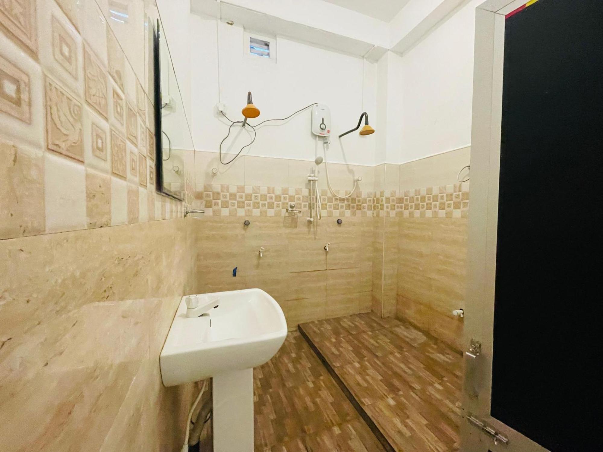 ארוגם Zimbay Guest House מראה חיצוני תמונה