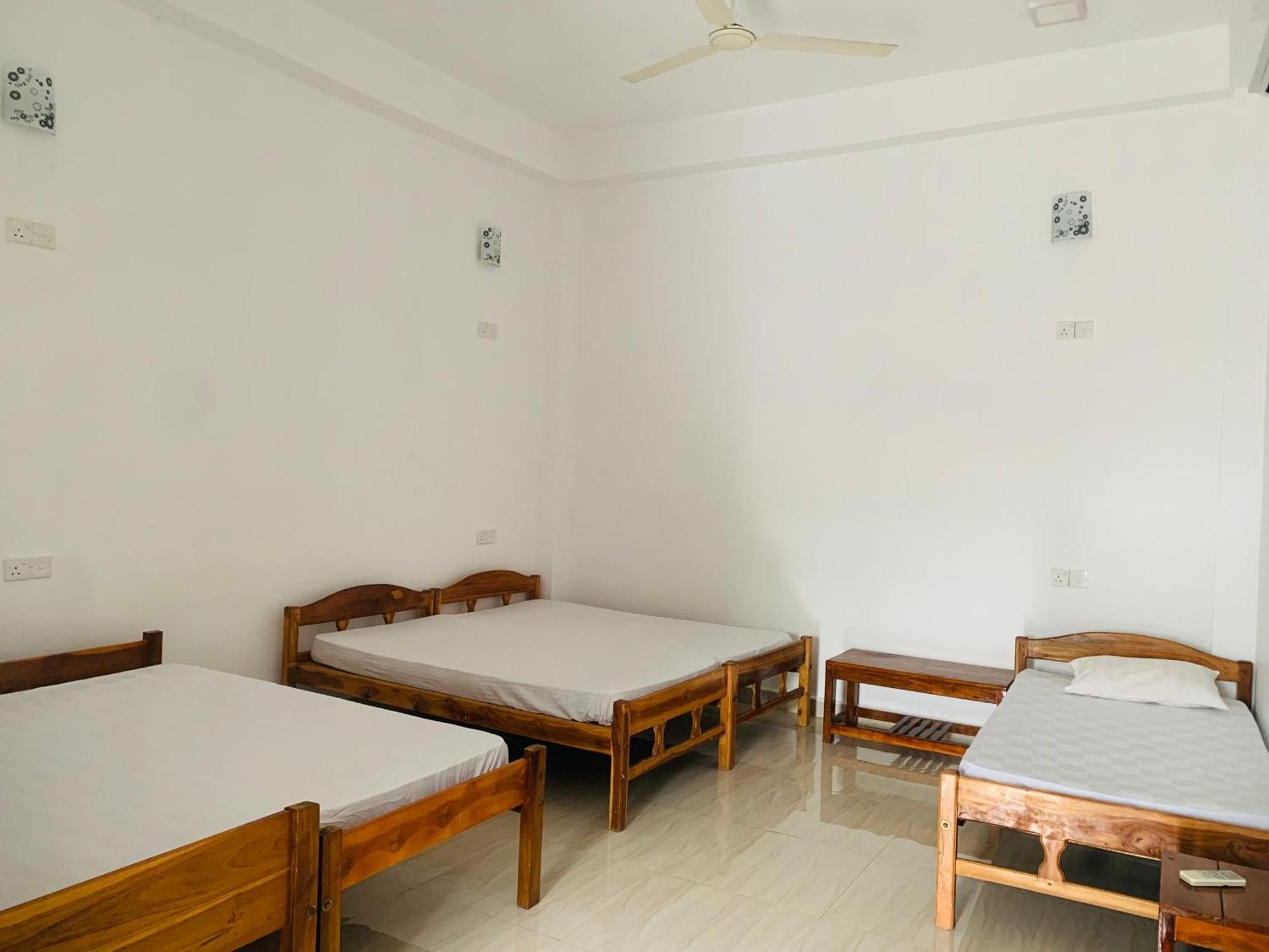 ארוגם Zimbay Guest House מראה חיצוני תמונה