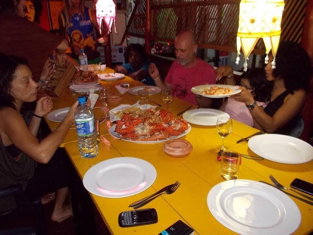 ארוגם Zimbay Guest House מראה חיצוני תמונה