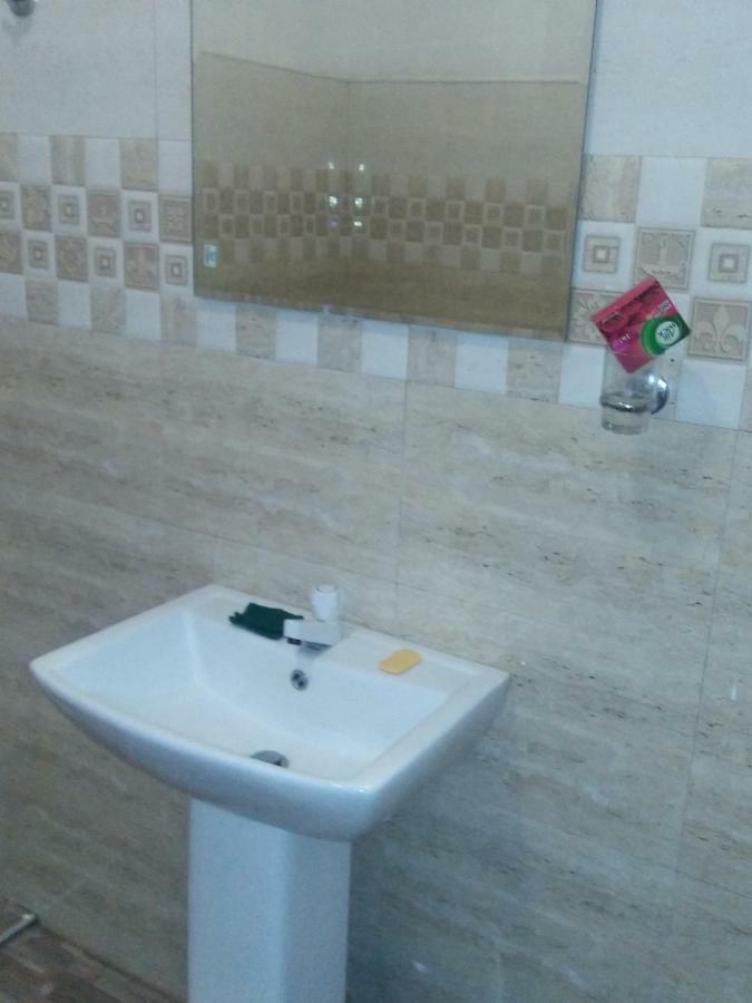ארוגם Zimbay Guest House מראה חיצוני תמונה